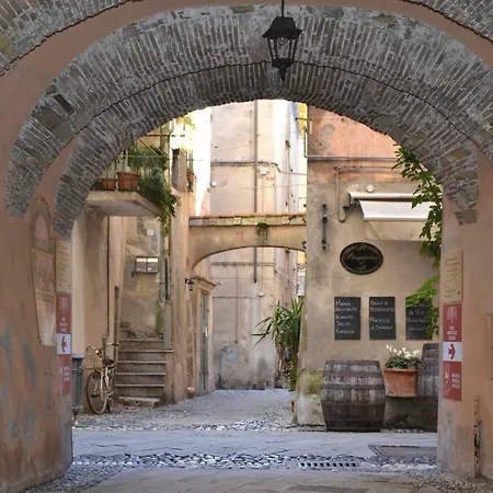 Finalborgo Location * Finale Ligure